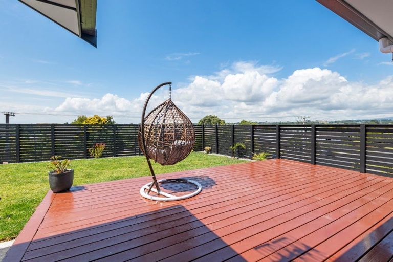 Photo of property in 40 Barrett Road, Whalers Gate, New Plymouth, 4310