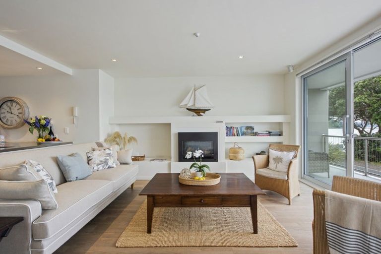 Photo of property in 3/363 Karaka Bay Road, Karaka Bays, Wellington, 6022