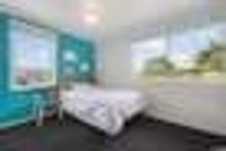 Photo of property in 46 Lynden Avenue, Hillcrest, Auckland, 0627