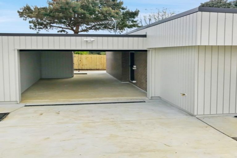 Photo of property in 70 Prado Drive, Pukekohe, 2120