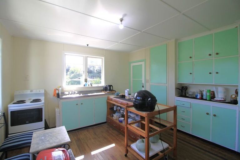 Photo of property in 29 Lynda Avenue, Paparangi, Wellington, 6037