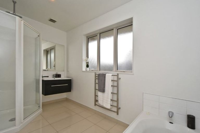 Photo of property in 64 Englefield Road, Northwood, Christchurch, 8051