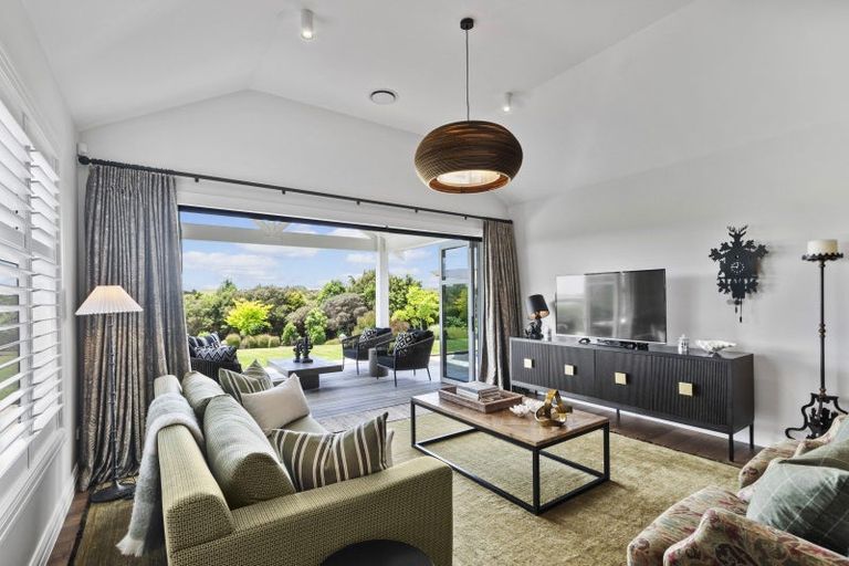 Photo of property in 90 Bushlake Way, Kingseat, Papakura, 2580