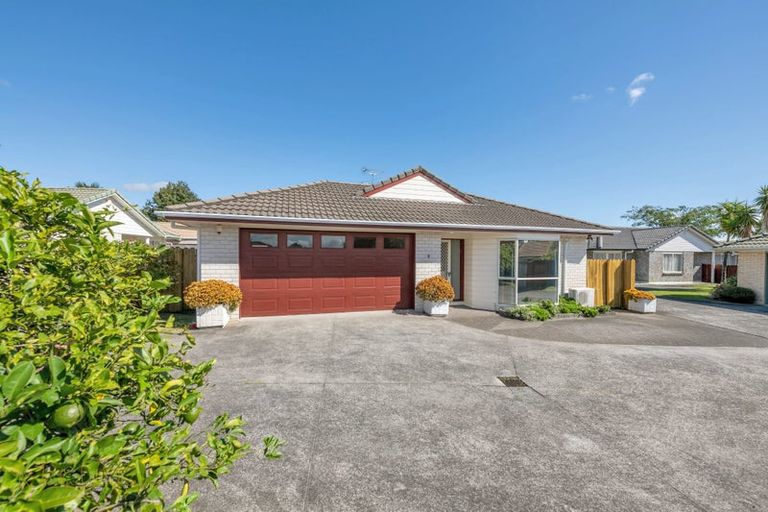 Photo of property in 1/24 West Fairway, Golflands, Auckland, 2013