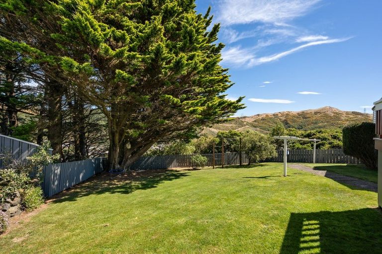 Photo of property in 8 Salem Court, Churton Park, Wellington, 6037