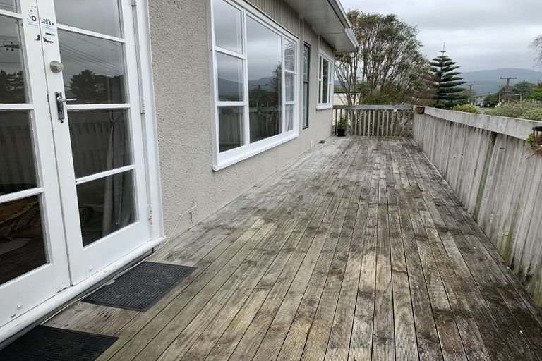 Photo of property in 53 Martin Road, Paraparaumu Beach, Paraparaumu, 5032