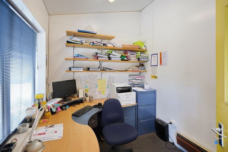 Photo of property in 65 Walters Road, Marshland, Christchurch, 8051