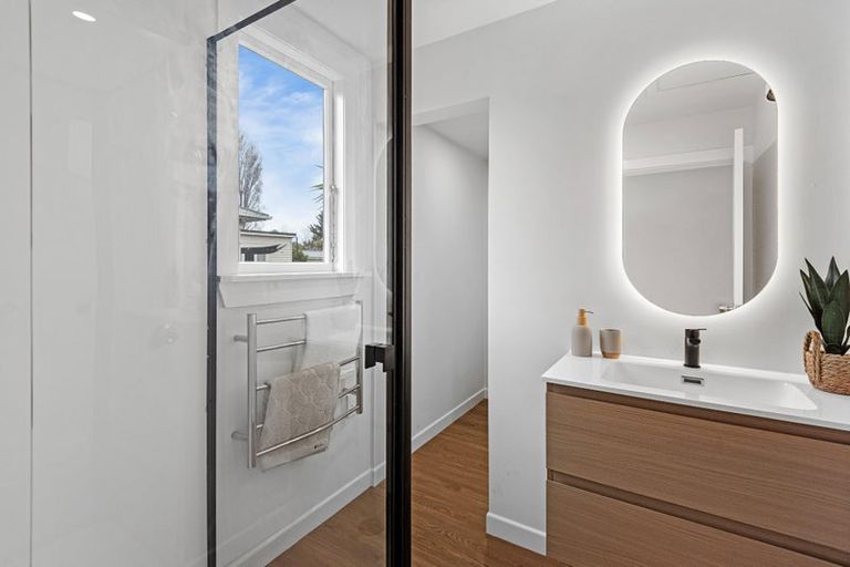 Photo of property in 21 Tilford Street, Woolston, Christchurch, 8062