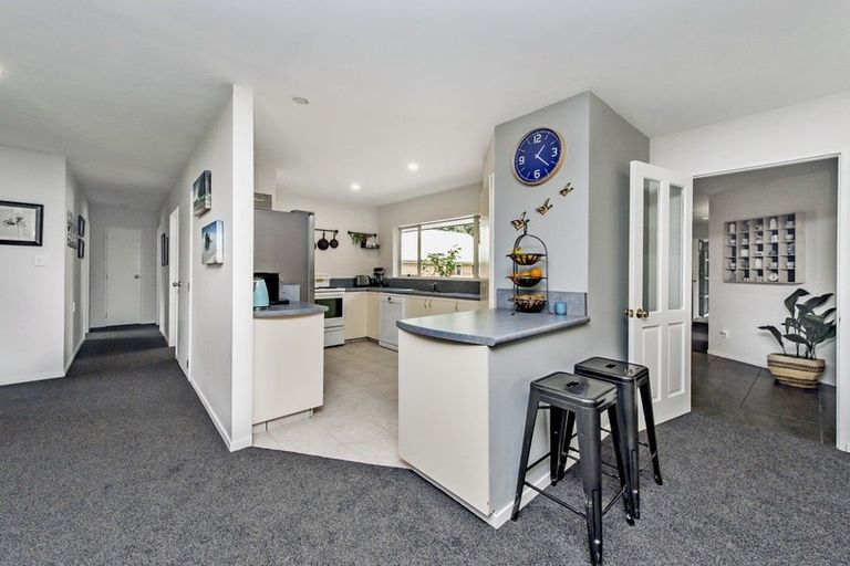 Photo of property in 18 Queen Street, Coalgate, 7673