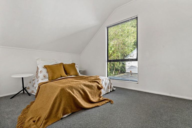 Photo of property in 1/147 Spinella Drive, Bayview, Auckland, 0629