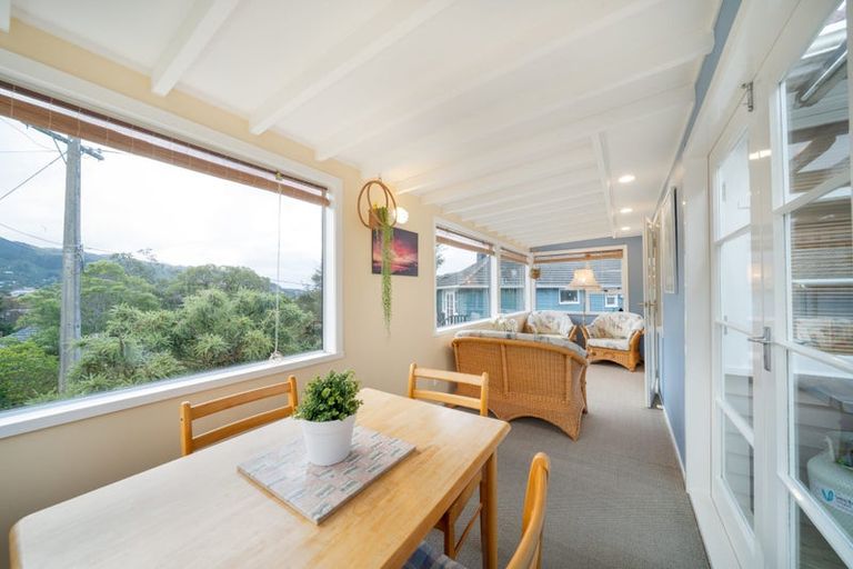 Photo of property in 64 Taylor Terrace, Tawa, Wellington, 5028