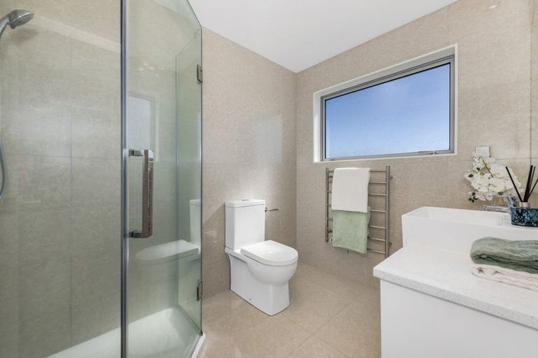 Photo of property in 35 Clady Drive, Flat Bush, Auckland, 2019
