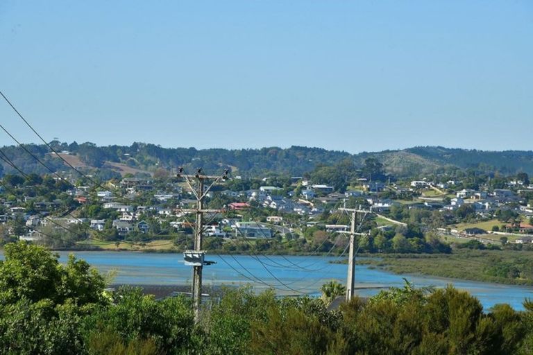 Photo of property in 66 Maire Road, Orewa, 0931