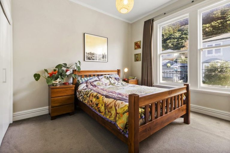 Photo of property in 12 Burnell Avenue, Thorndon, Wellington, 6011