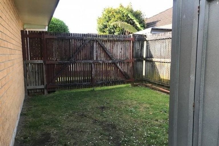 Photo of property in 2/19 Ingram Street, Papakura, 2110