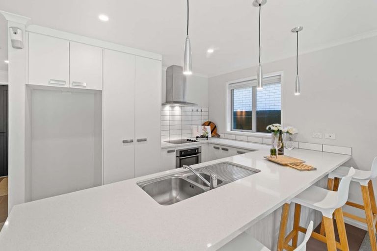 Photo of property in 48 Adams Road South, Pukekohe, 2120
