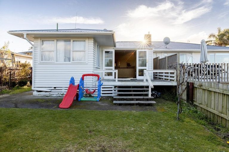 Photo of property in 50b Oxford Street, Te Puke, 3119