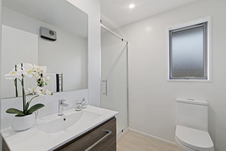 Photo of property in 5 Lucca Crescent, Flat Bush, Auckland, 2019