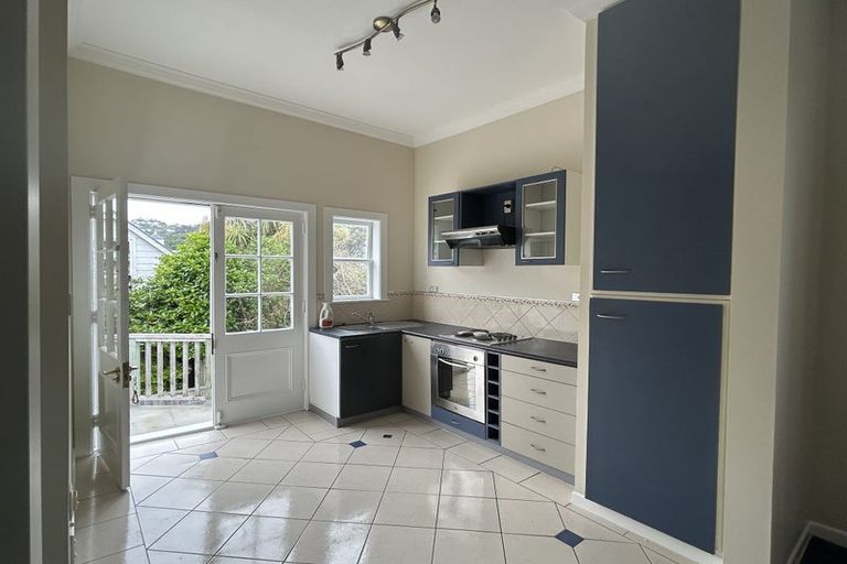 Photo of property in 16a Thompson Street, Mount Cook, Wellington, 6011