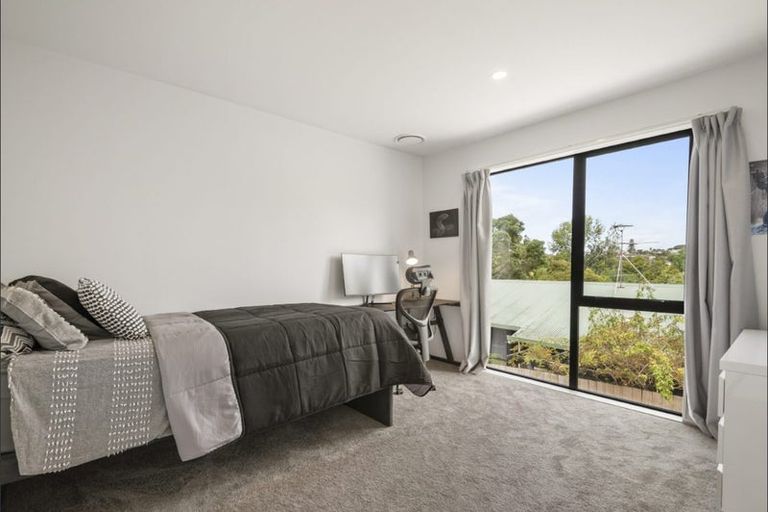 Photo of property in 132a Stapleford Crescent, Browns Bay, Auckland, 0630
