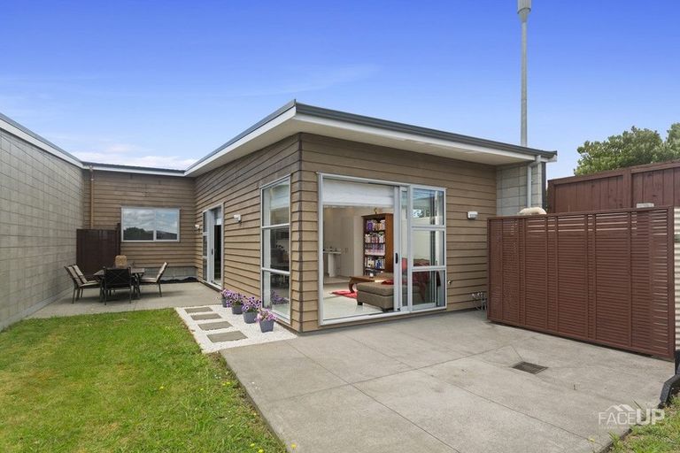 Photo of property in 26 Station Street, Hobsonville, Auckland, 0616