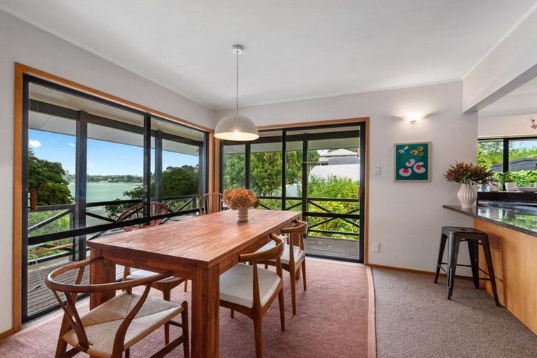 Photo of property in 1/18 The Esplanade, Castor Bay, Auckland, 0620