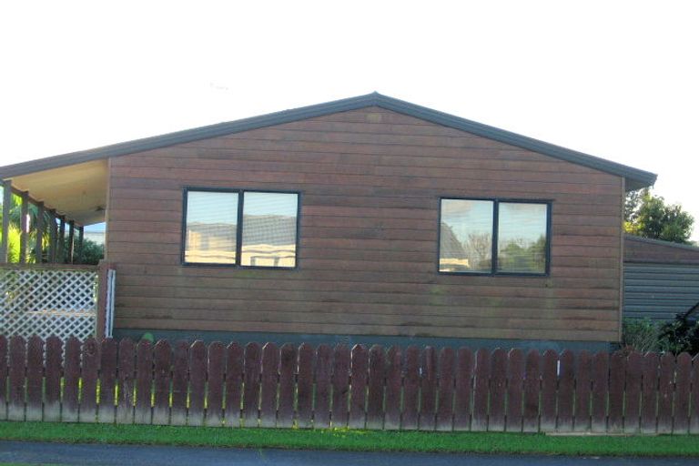 Photo of property in 117 Florence Avenue, Orewa, 0931