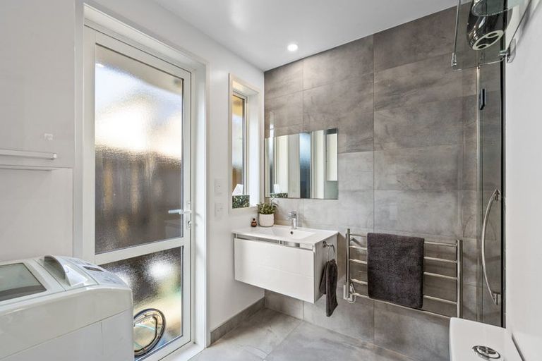 Photo of property in 183a Birkdale Road, Birkdale, Auckland, 0626