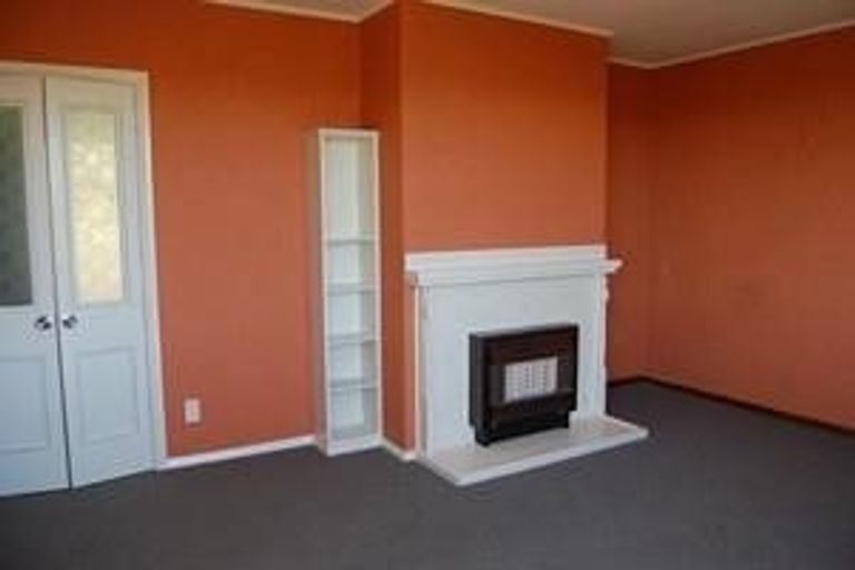 Photo of property in 117f2 Frankley Road, Frankleigh Park, New Plymouth, 4310