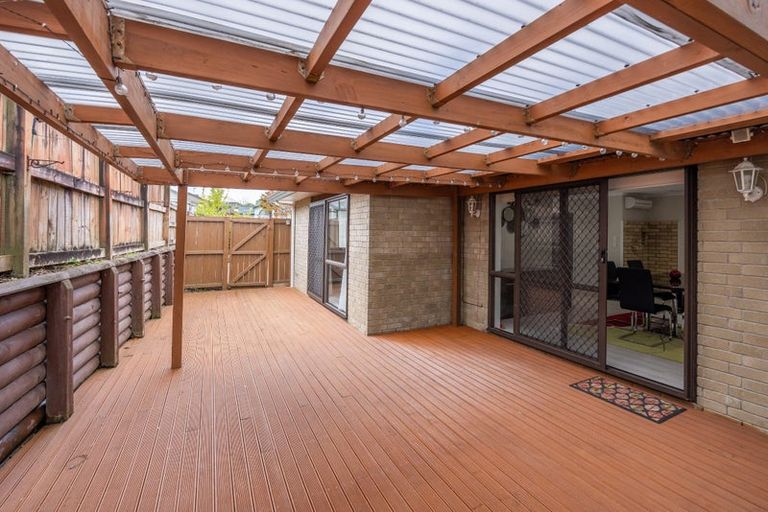 Photo of property in 7 Hollinger Place, Nawton, Hamilton, 3200