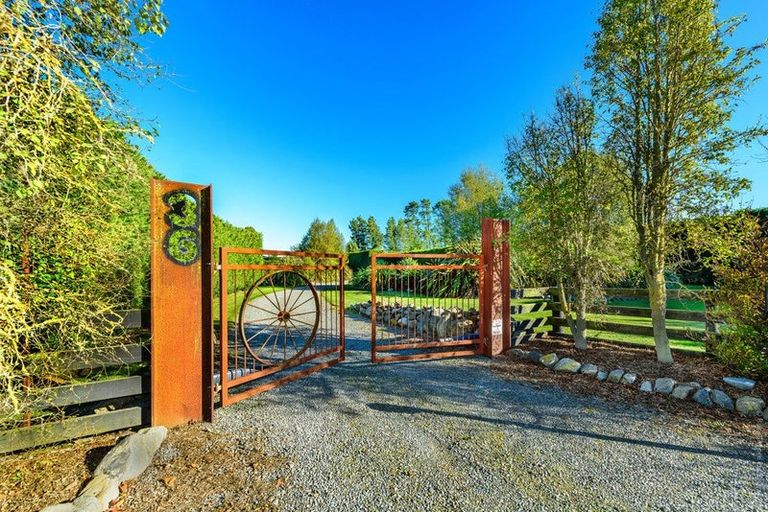 Photo of property in 36 Windsor Drive, Kirwee, Darfield, 7571