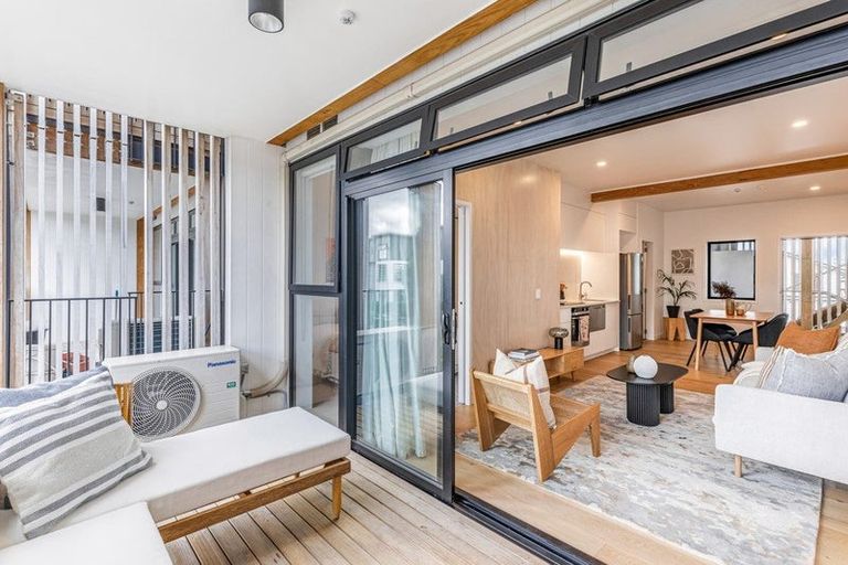 Photo of property in 7/165 Hobsonville Point Road, Hobsonville, Auckland, 0616