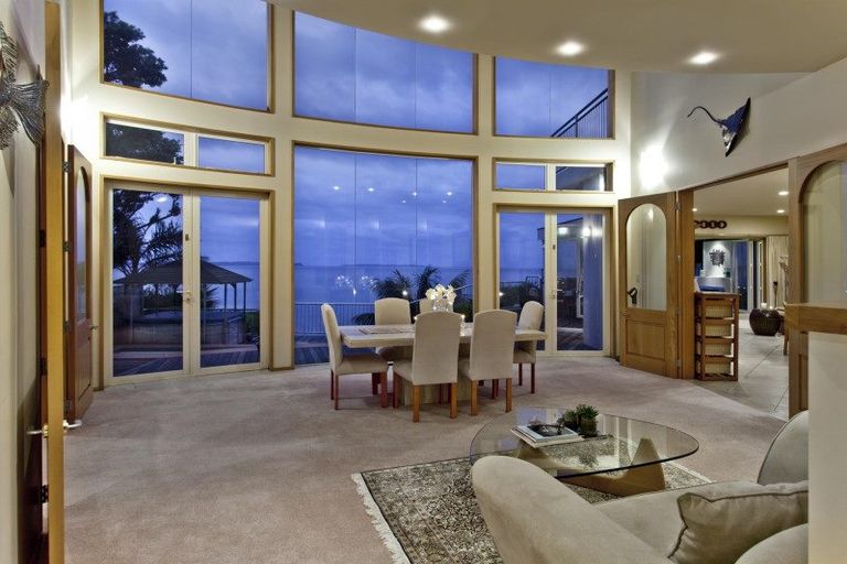 Photo of property in 20 Cliff Road, Torbay, Auckland, 0630