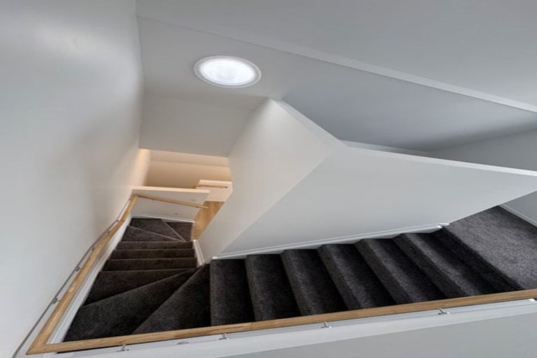 Photo of property in 14b Elcoat Avenue, Te Atatu South, Auckland, 0610