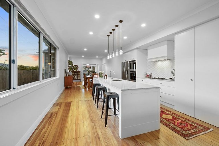 Photo of property in 12 Barriball Street, Fitzroy, New Plymouth, 4312