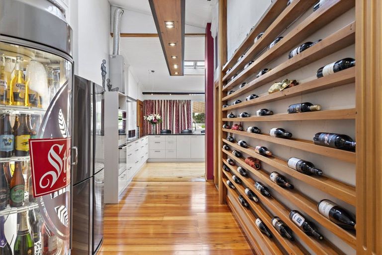 Photo of property in 193 East Street, Greytown, 5712