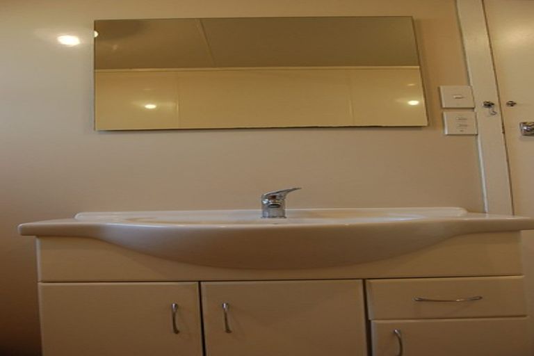 Photo of property in 41g Hamilton Road, Cambridge, 3434