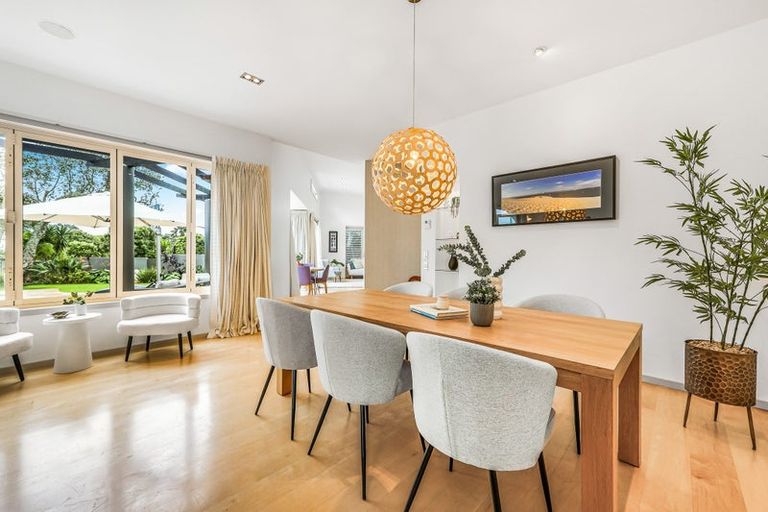 Photo of property in 2/2 Clifton Road, Hauraki, Auckland, 0622