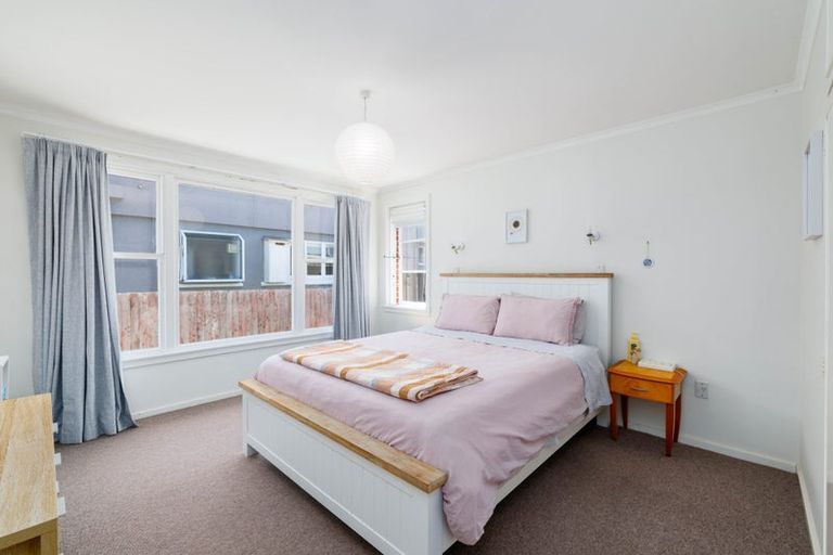 Photo of property in 1/11 Clouston Street, Saint Martins, Christchurch, 8022