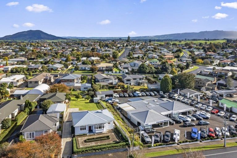 Photo of property in 1/174 Kihikihi Road, Te Awamutu, 3800