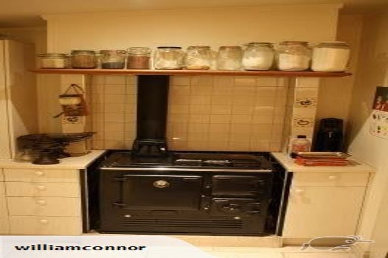 Photo of property in 24 Papawai Road, Greytown, 5712