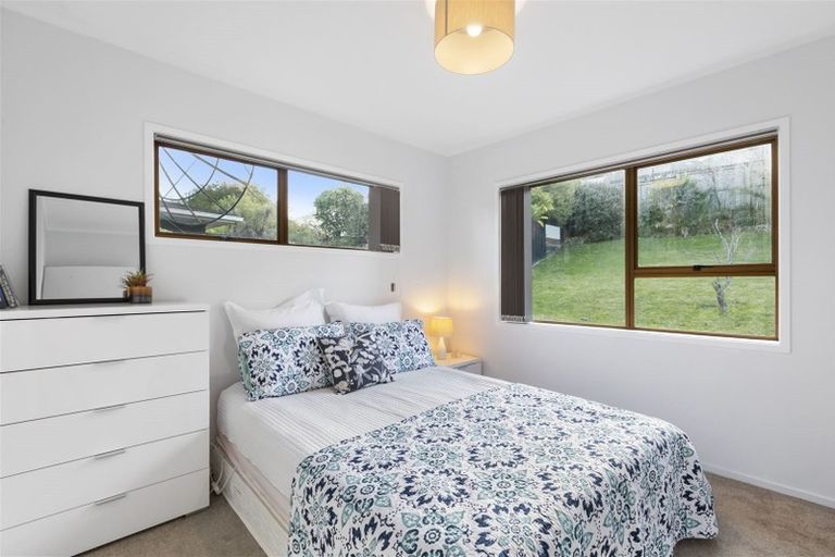 Photo of property in 54 Meadowvale Avenue, Forrest Hill, Auckland, 0620