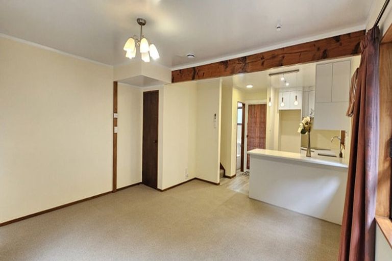 Photo of property in 40f3 Phillip Street, Johnsonville, Wellington, 6037