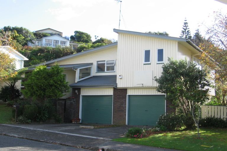 Photo of property in 4 Chisbury Street, Churton Park, Wellington, 6037