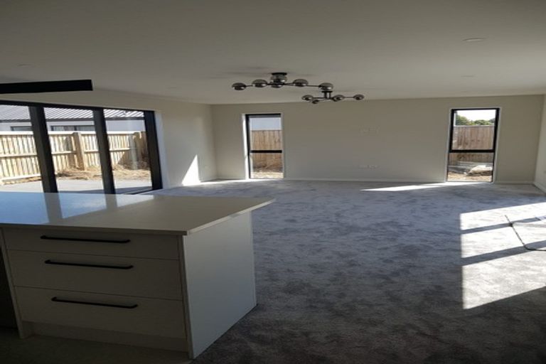 Photo of property in 18 Helen Place, Halswell, Christchurch, 8025