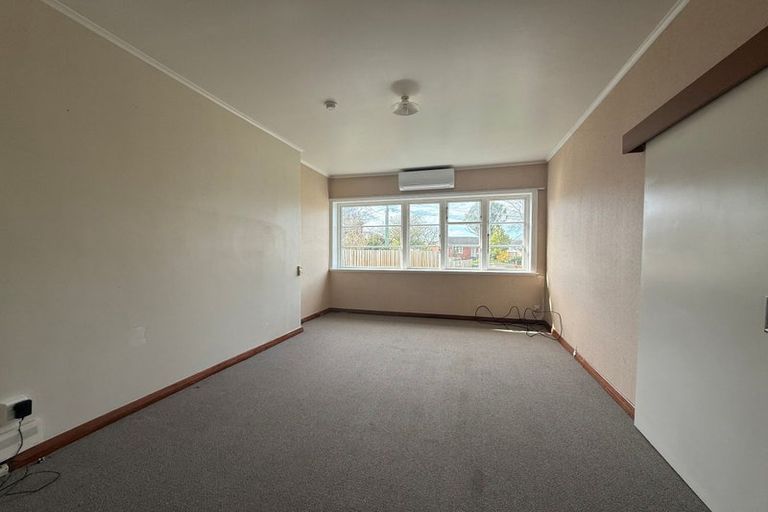 Photo of property in 9 Rowe Place, Burwood, Christchurch, 8061