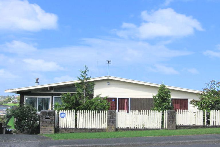 Photo of property in 50 Solar Road, Glen Eden, Auckland, 0602