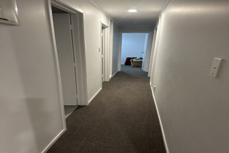 Photo of property in 20 Mason Street, New Lynn, Auckland, 0600