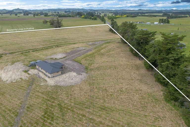 Photo of property in 63 Farm Road, Waipukurau, 4284