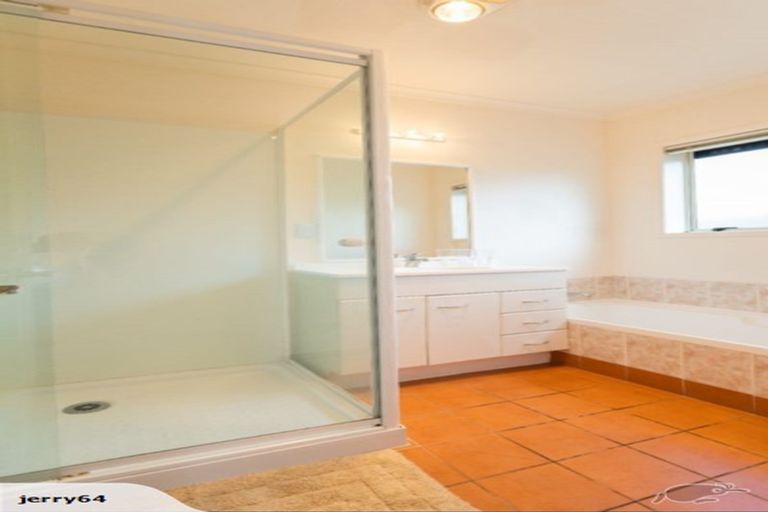 Photo of property in 28 Brigham Young Drive, Albany, Auckland, 0632